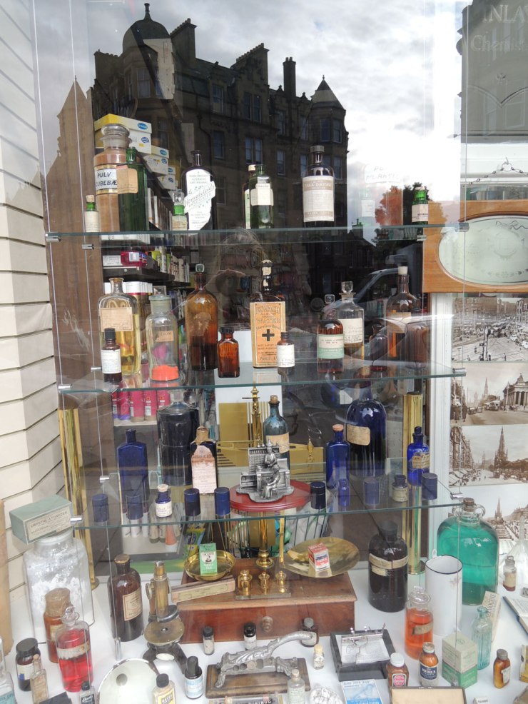 apotheke-bruntsfield-2