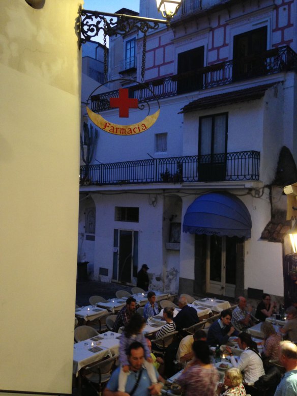 Apotheke-Amalfi-2-2